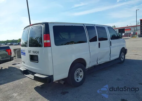 2015 Chevrolet Express G2500 Ls z USA, uszkodzony, nr VIN 1GAWGPFF0F1251431